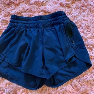 LULULEMON tracker shorts